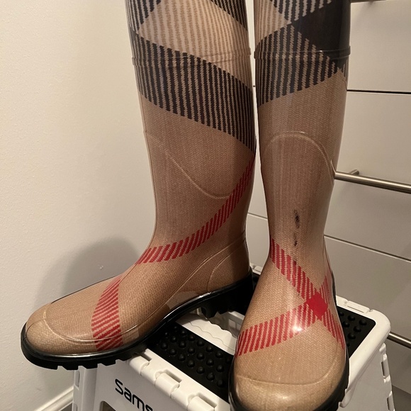 Burberry Rain Boots - Picture 1 of 2
